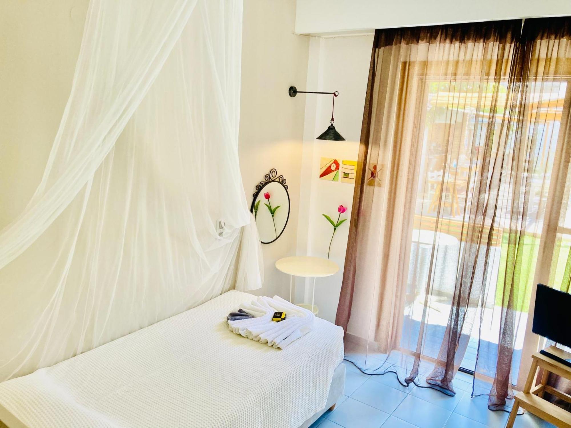 Tree Of Life Art Hotel Agia Marina Pokoj fotografie